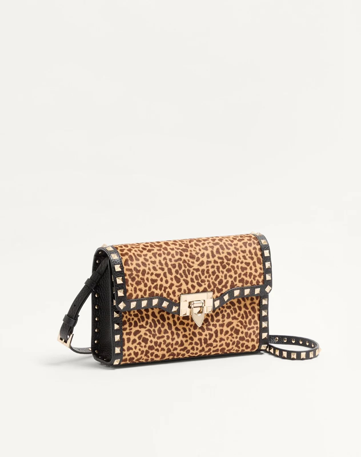 Маленькая сумка через плечо Valentino Garavani Rockstud из телячьей кожи с ворсистой отделкой и анималистичным принтом — фото 3