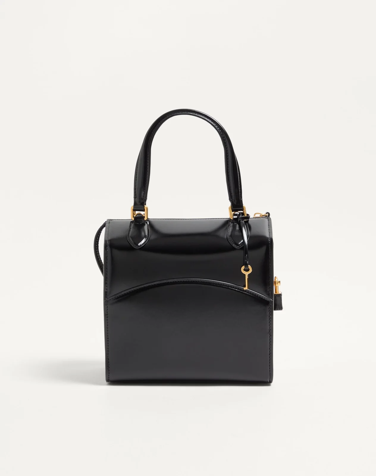 Сумка-боулинг Valentino Garavani Vain-Case из глянцевой телячьей кожи — фото 4