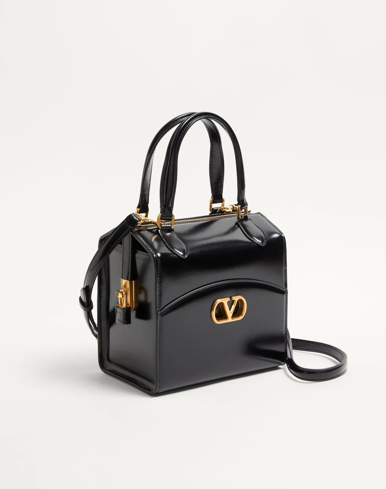 Сумка-боулинг Valentino Garavani Vain-Case из глянцевой телячьей кожи — фото 2