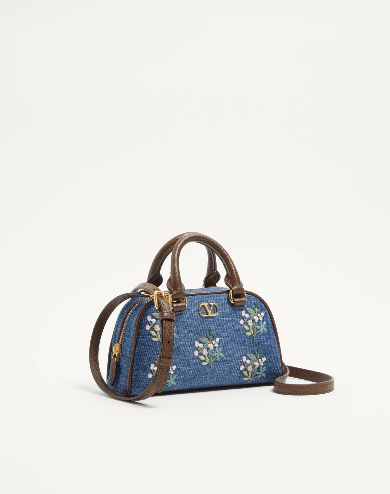 Мини-сумка-боулинг Valentino Garavani VLogo Signature из денима с цветочной вышивкой — фото 3