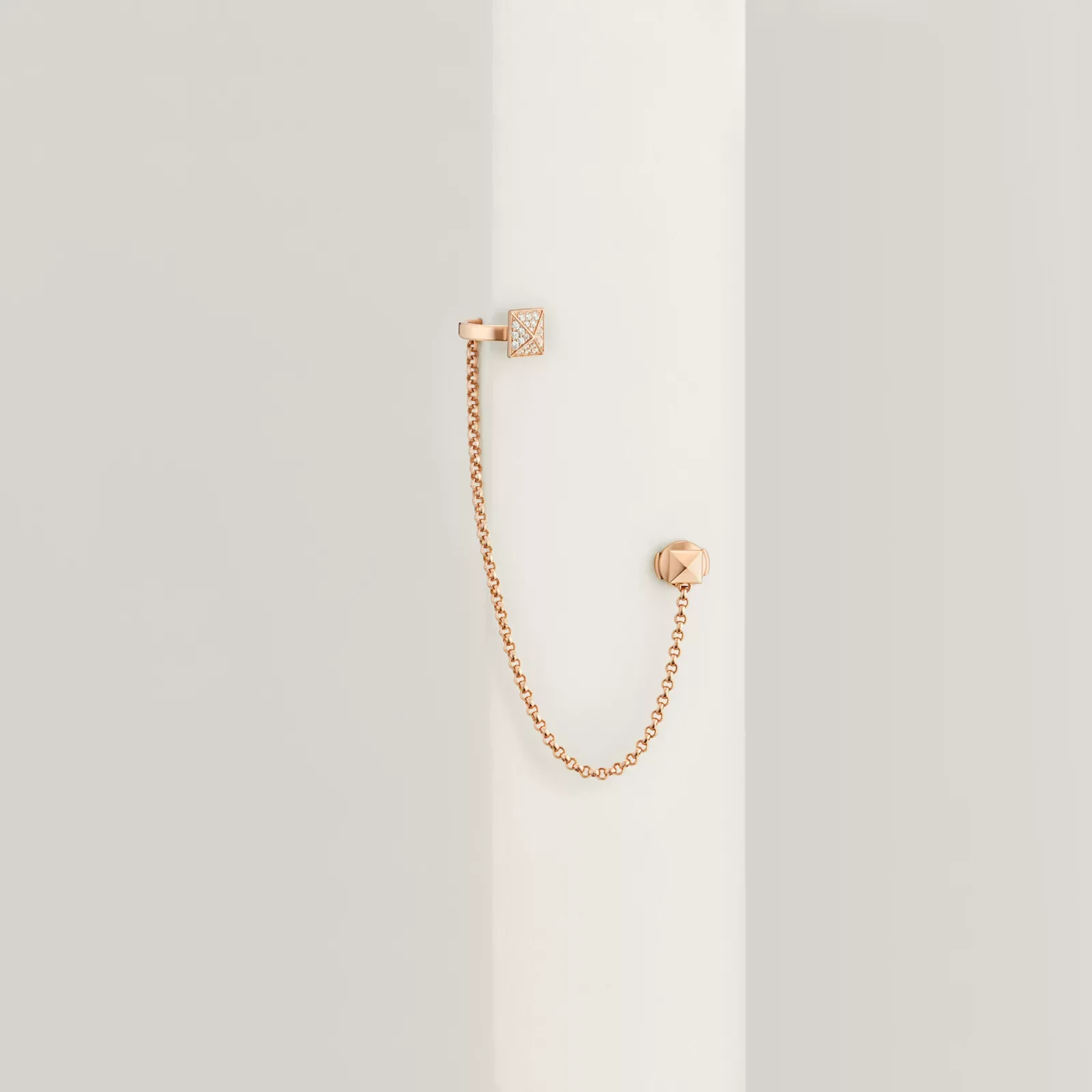 Hermès Clou d Серьги из моллюсков с левым ухом 'H — фото 1