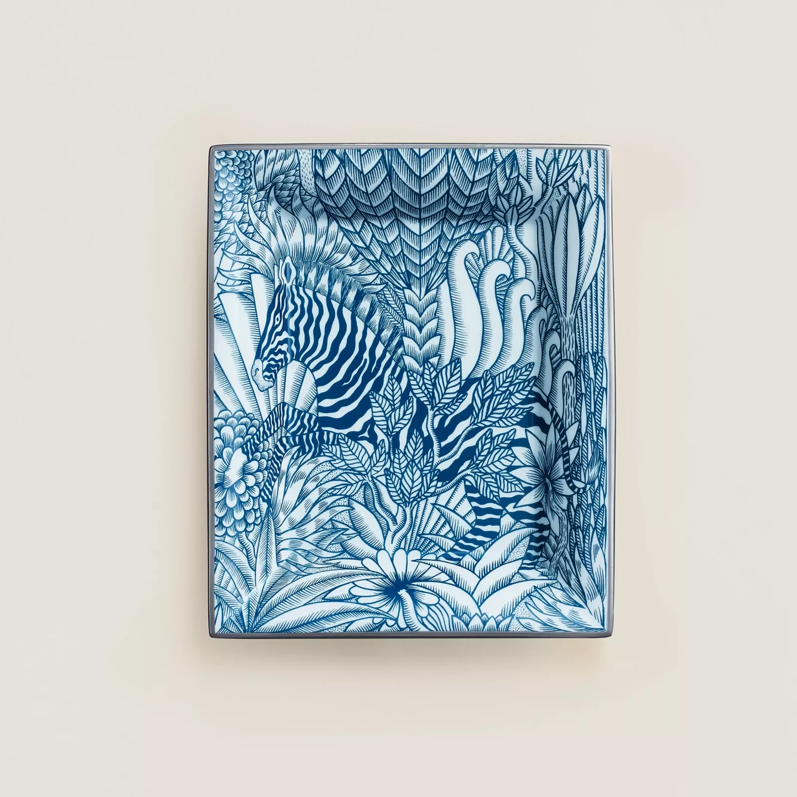 Zebre Camoufle Сменить лоток — фото 1