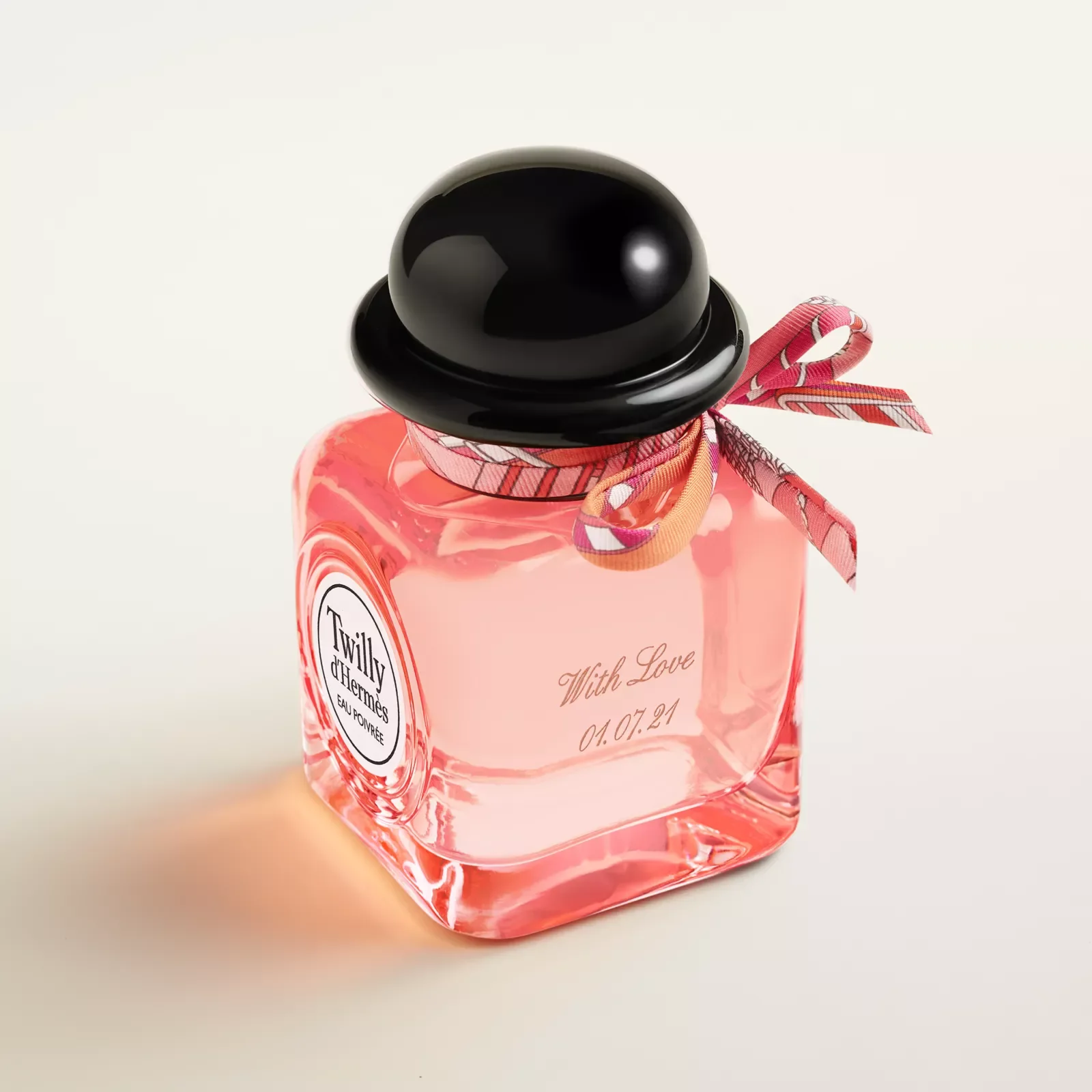 Парфюмированная вода Hermès Silk Pink Pepper — фото 3