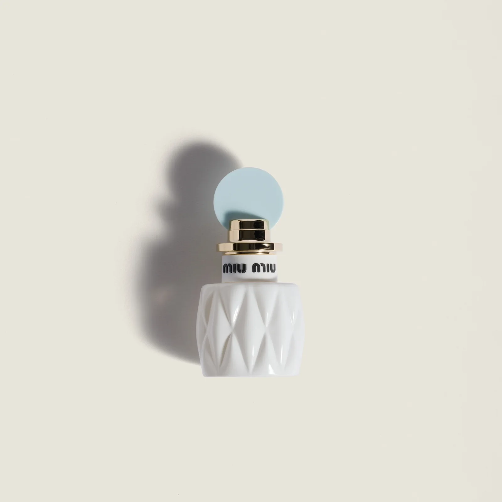 Miu Miu Fleur de Lait парфюмированная вода 30 мл — фото 1