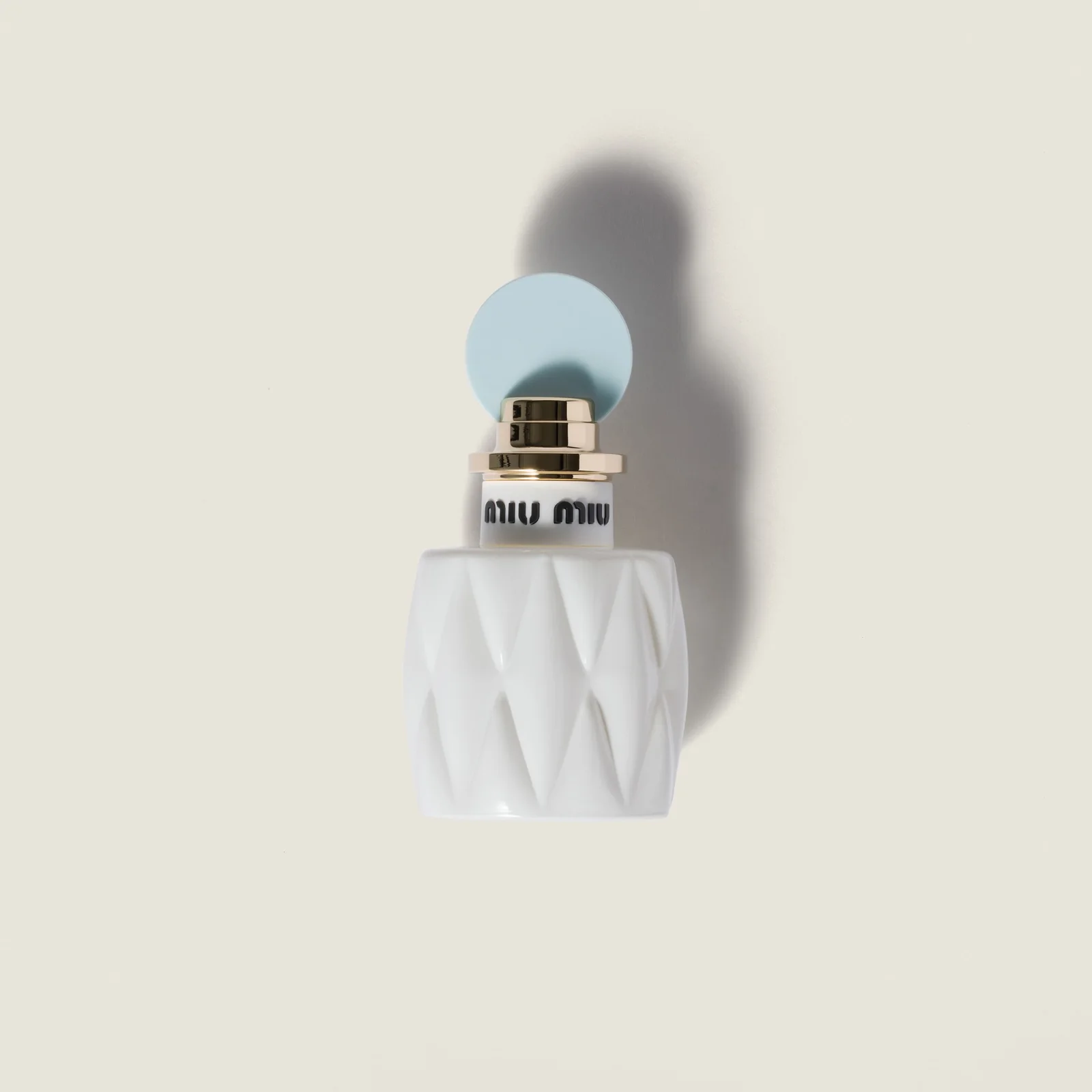 Miu Miu Fleur de Lait парфюмированная вода 50 мл — фото 1