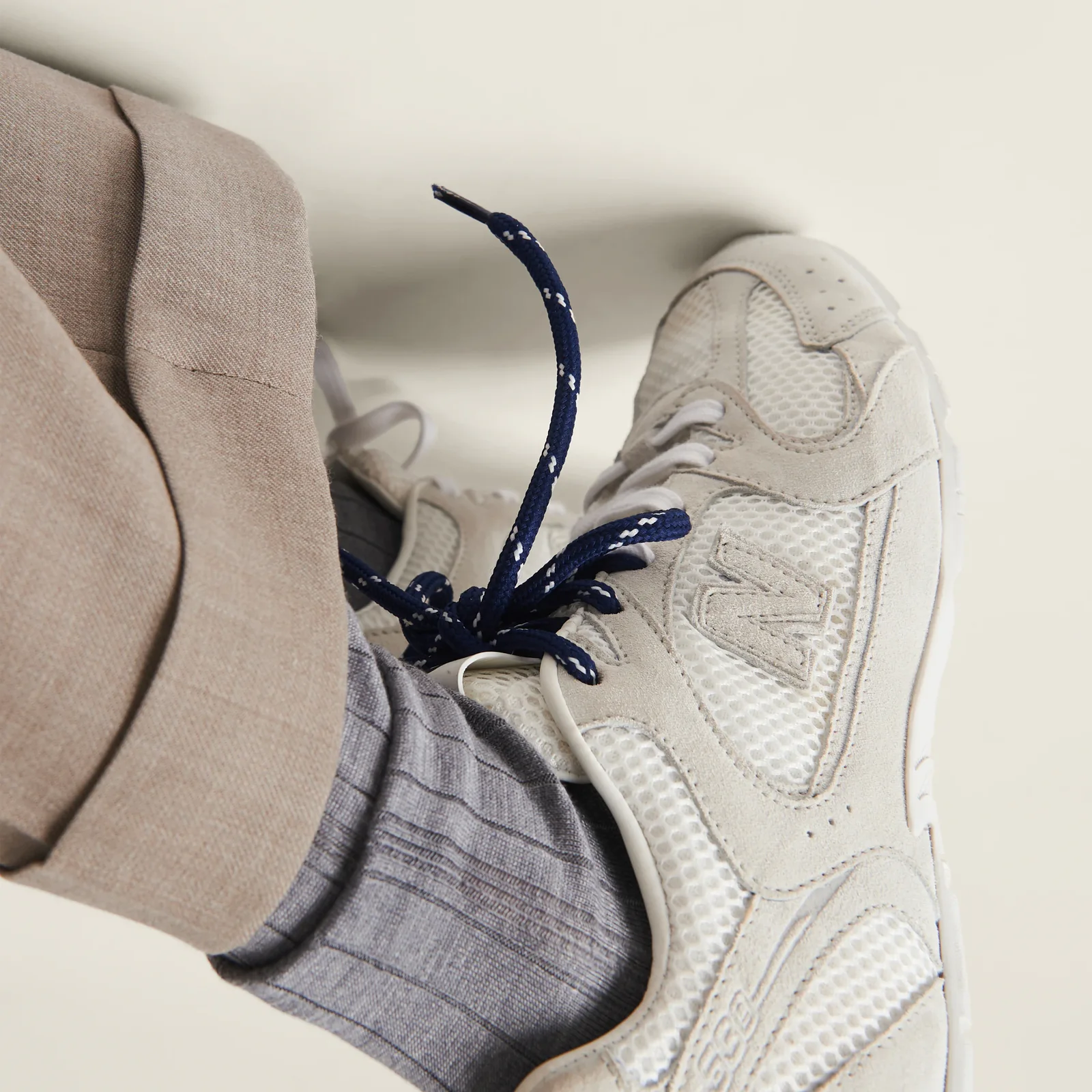Кроссовки New Balance из замши и сетки — фото 6