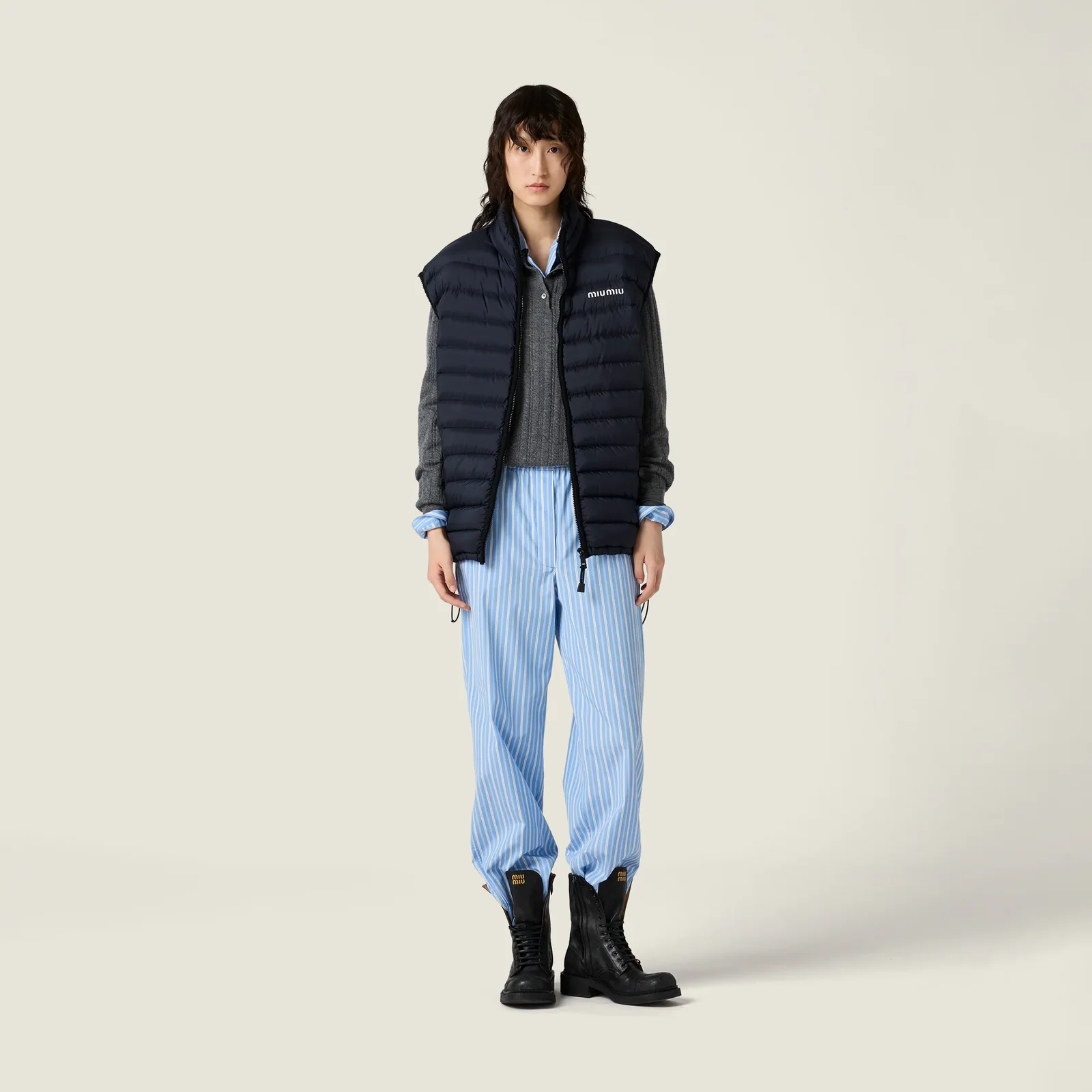 Легкий пуховый жилет — фото 2