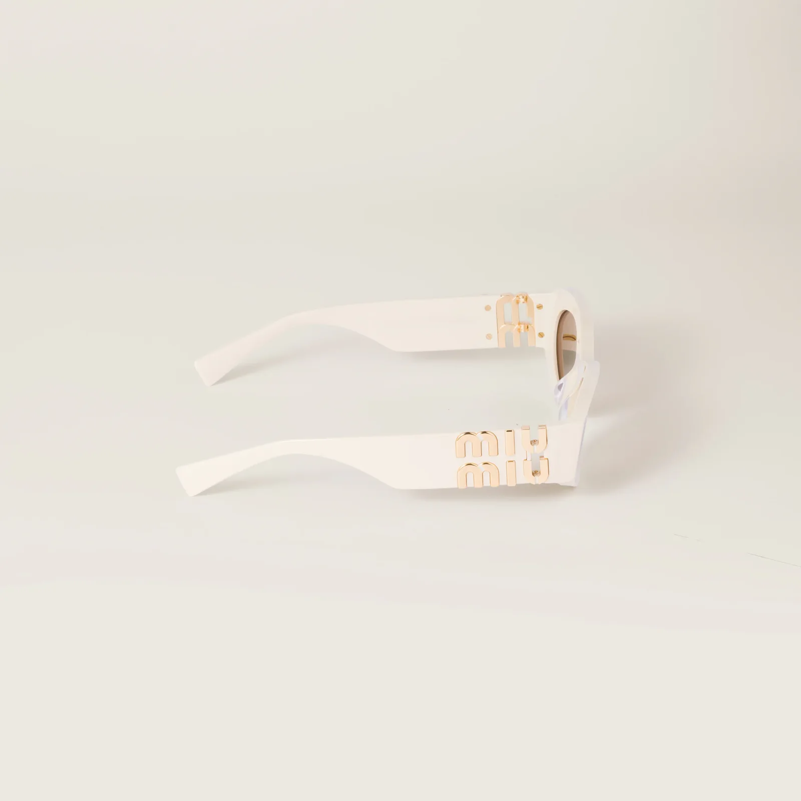 Солнцезащитные очки Miu Glimpse — фото 4