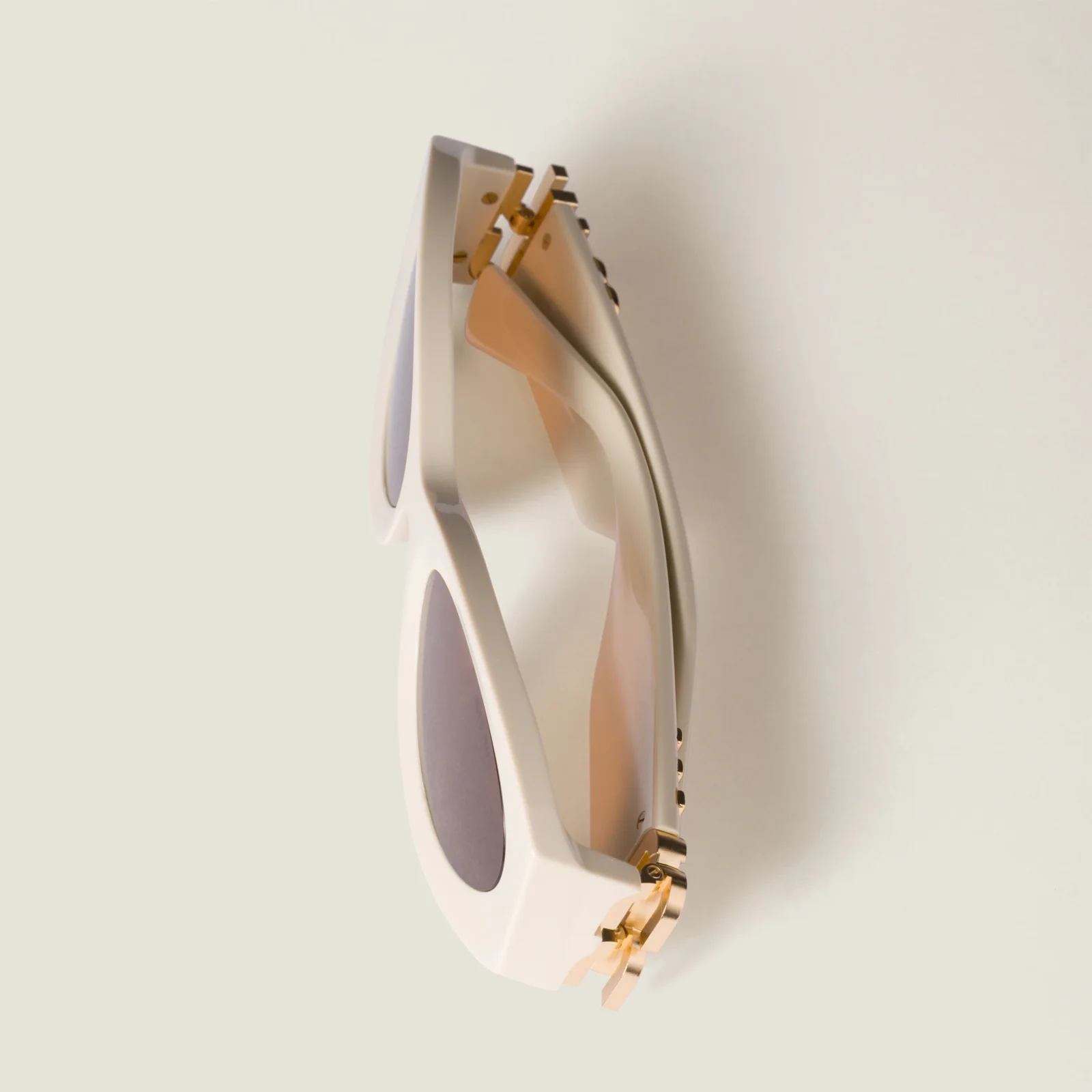 Солнцезащитные очки Miu Glimpse — фото 5
