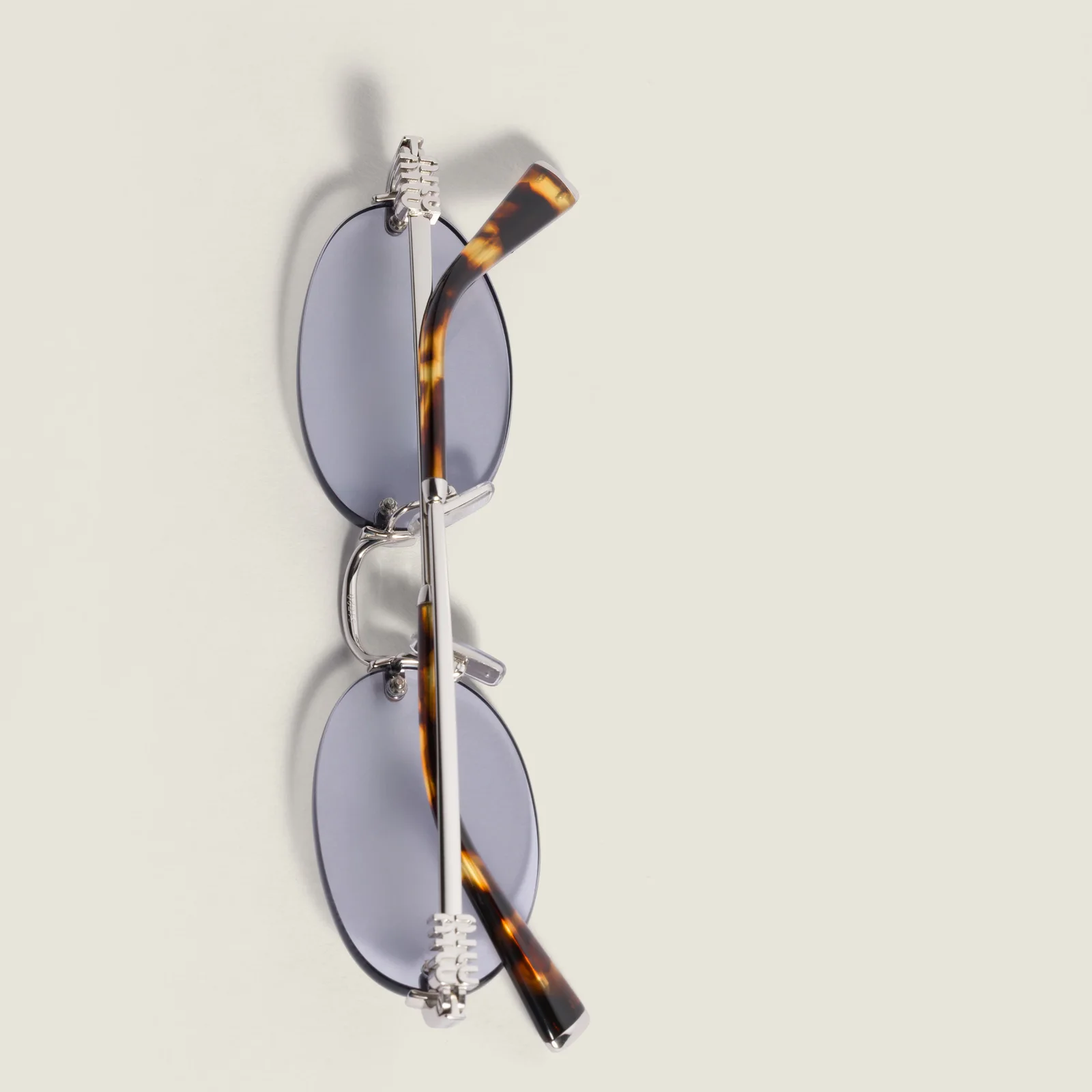 Солнцезащитные очки Miu Miu — фото 4
