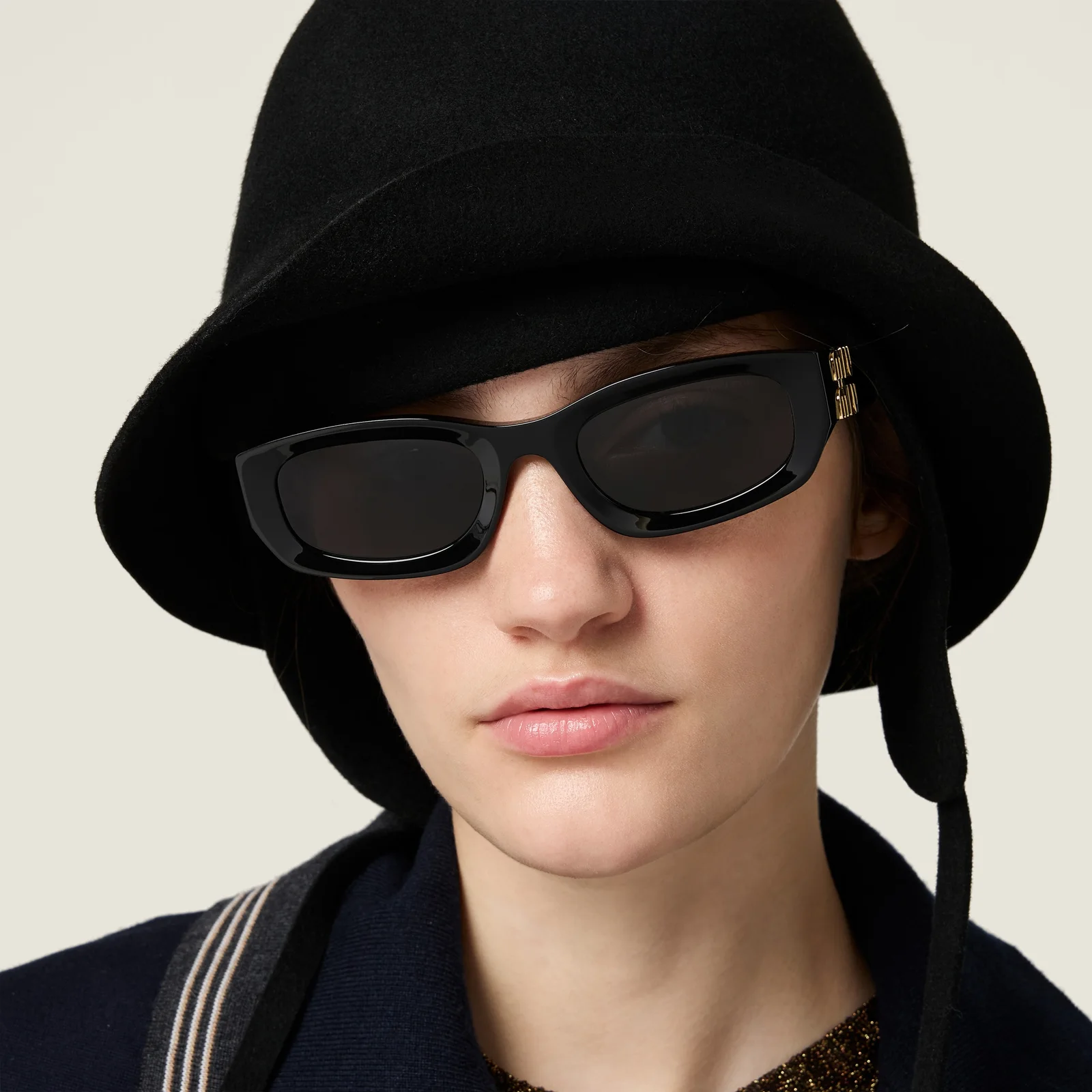 Солнцезащитные очки Miu Glimpse — фото 2