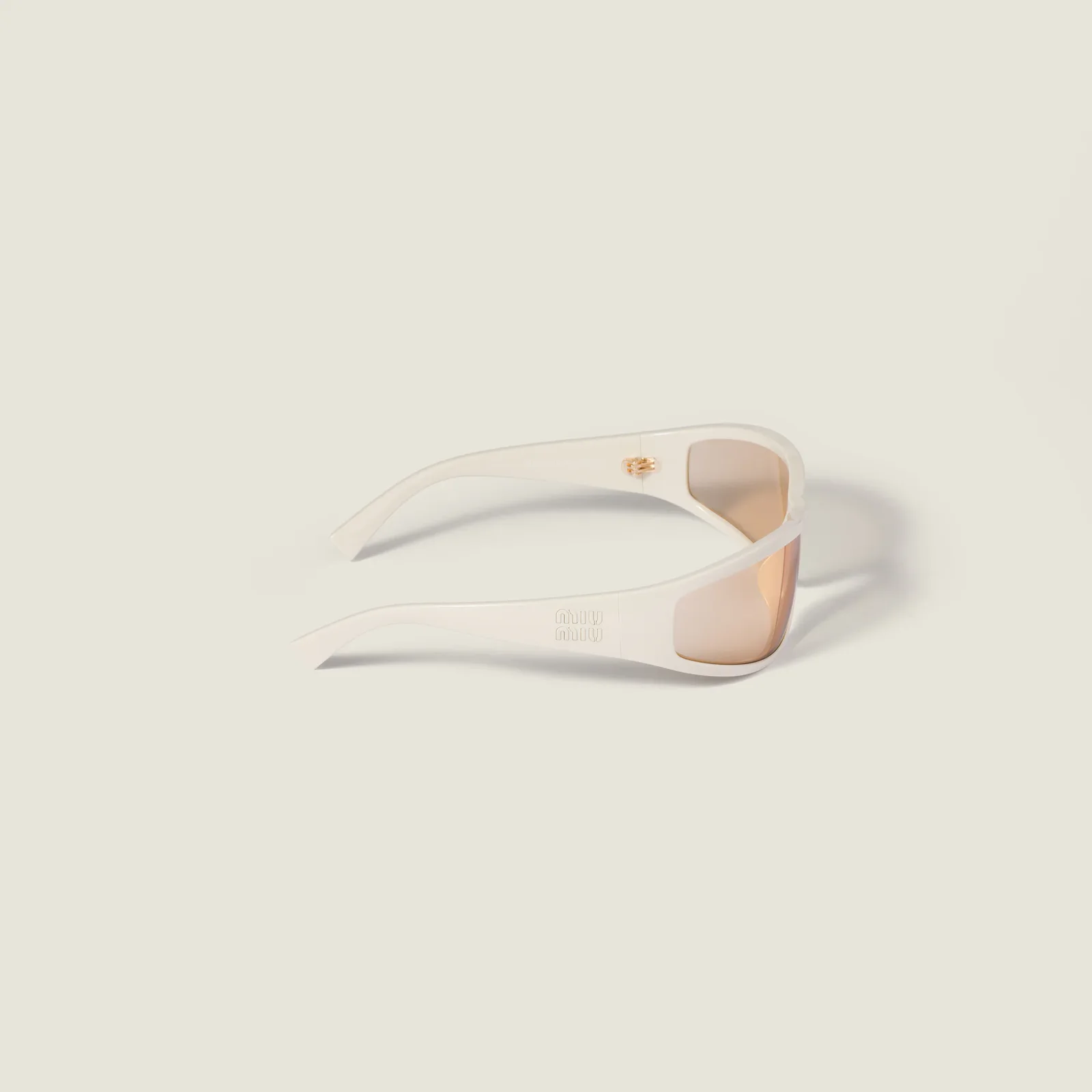 Коллекция солнцезащитных очков Miu Miu Eyewear — фото 3