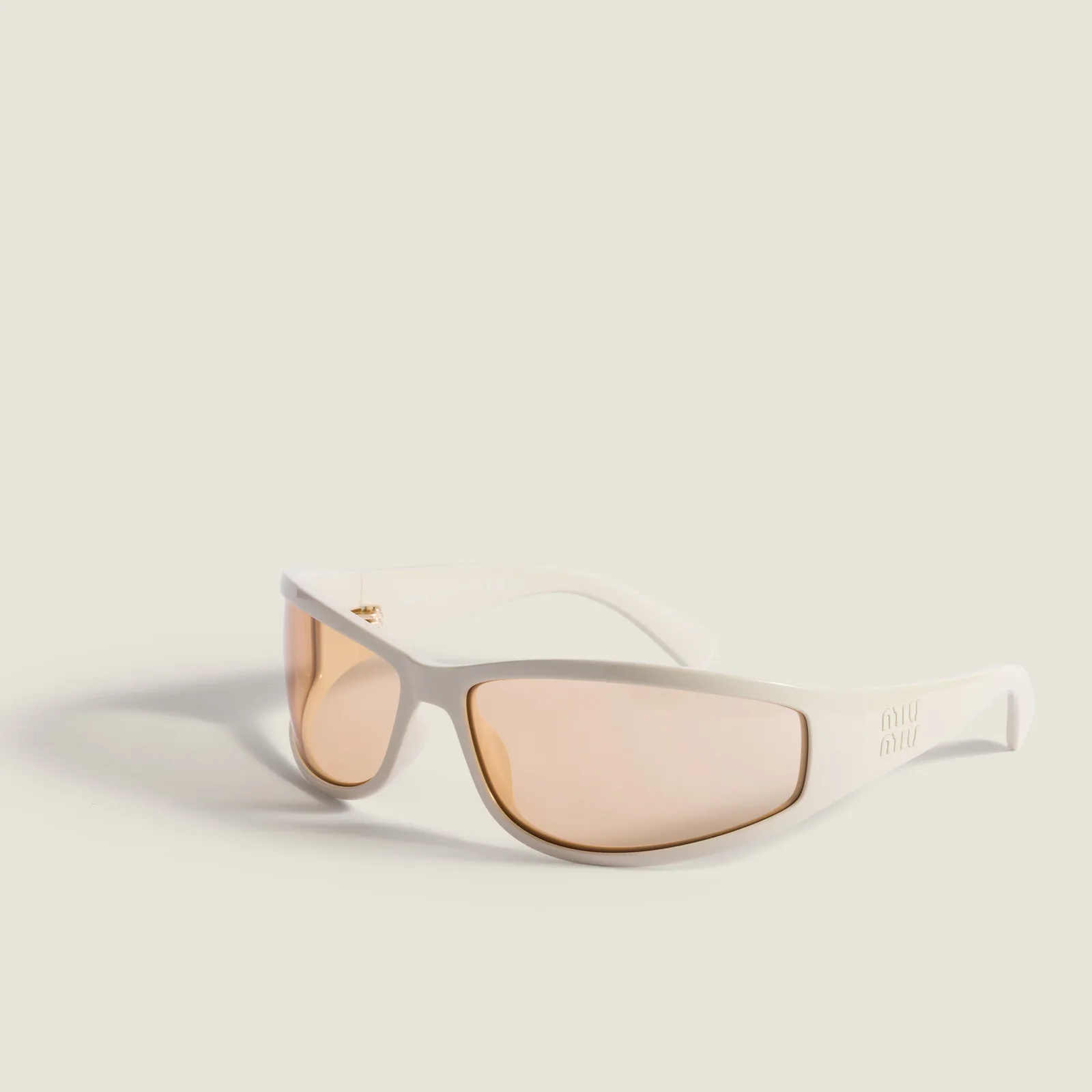 Коллекция солнцезащитных очков Miu Miu Eyewear — фото 4