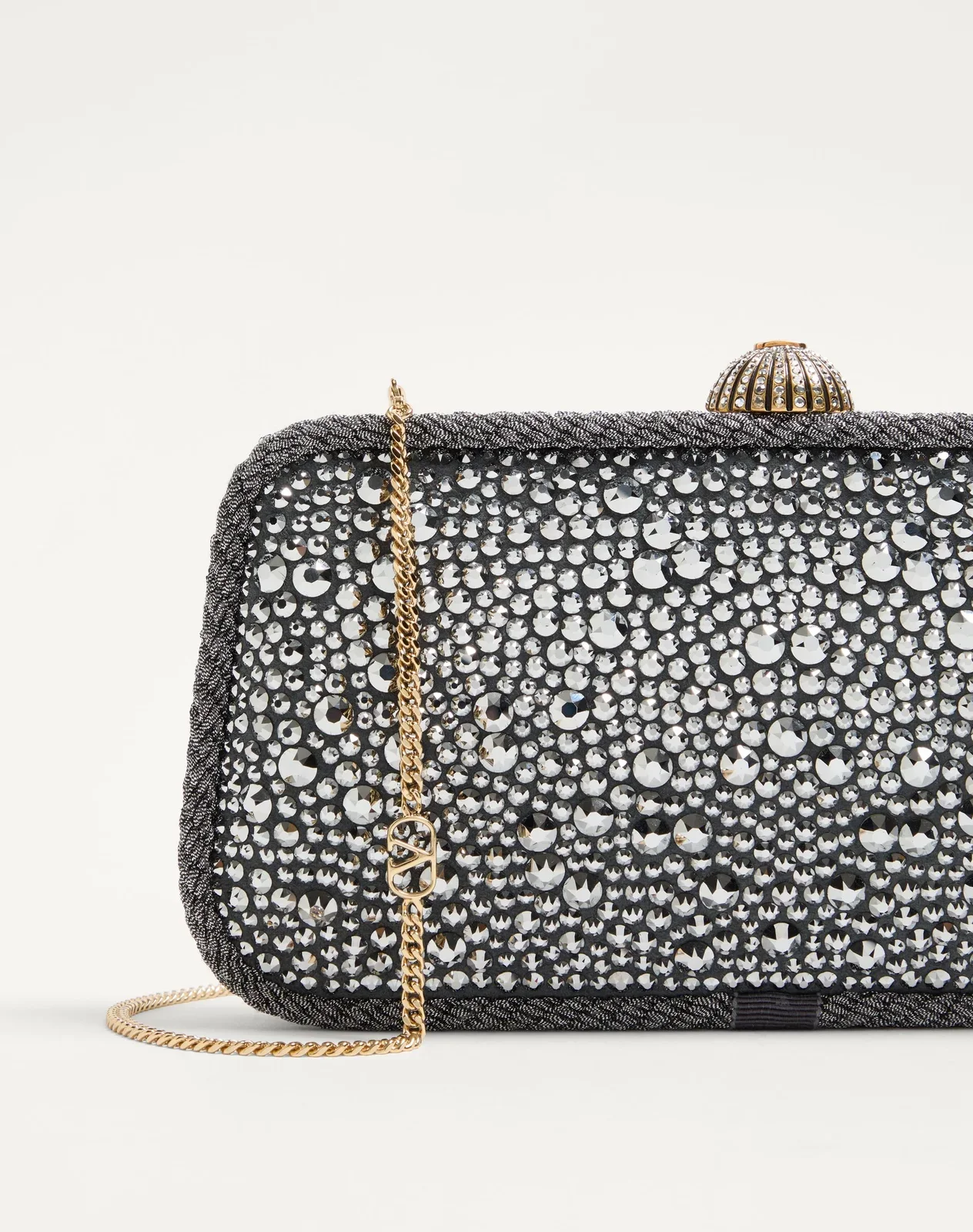 Клатч-минодьер Valentino Garavani Carry Secrets со стразами — фото 6