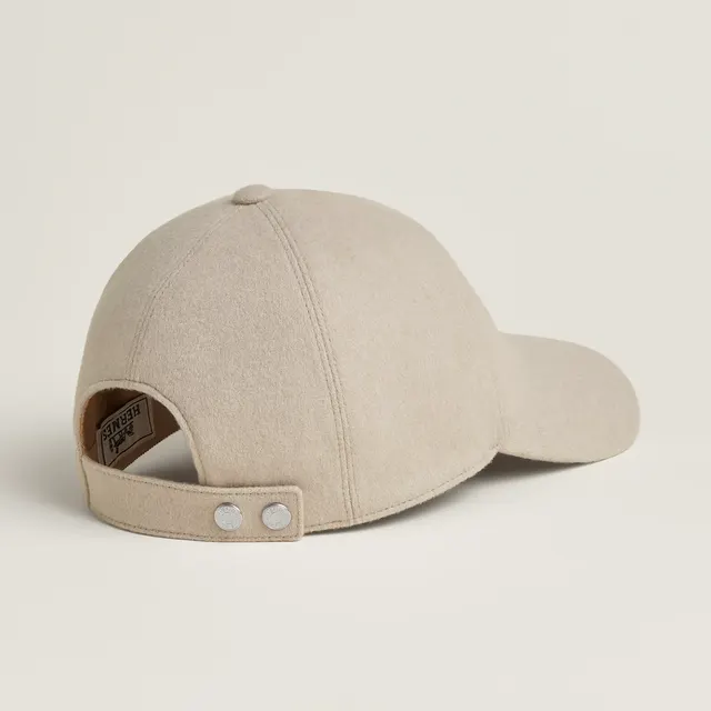 Max DechaineBeanie