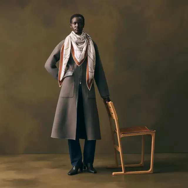 Шарф треугольный «Хлыст и трость»