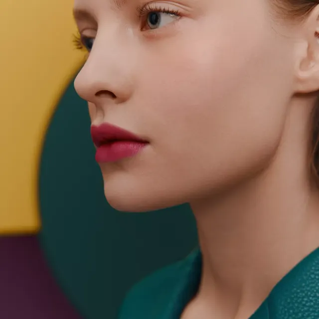 Лимитированная серия помад «Soft Glow» из линейки средств для губ Hermès (69№)