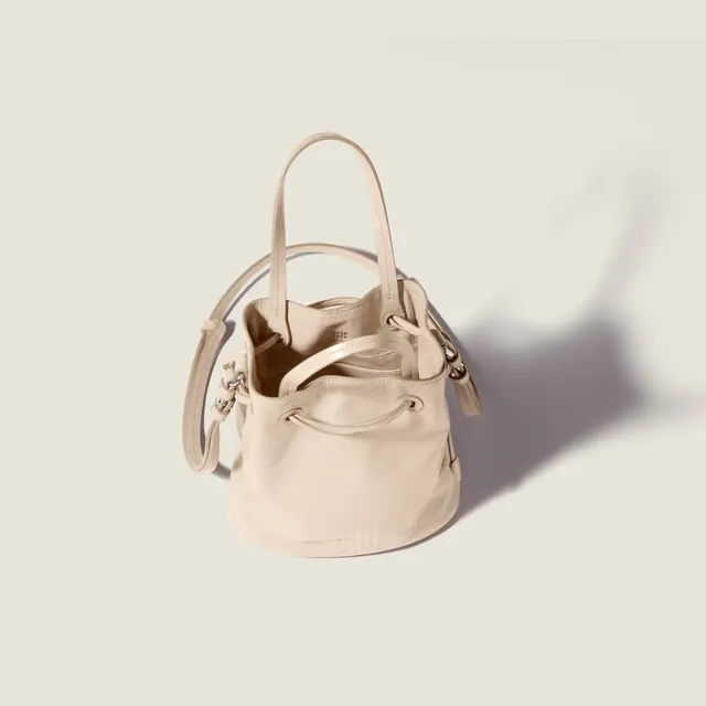 Кошелек из лакированной кожи