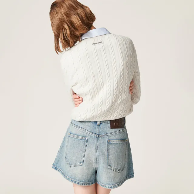 Джинсовые шорты