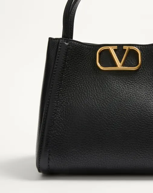 Маленькая сумка с ручками Valentino Garavani Alltime из зернистой телячьей кожи
