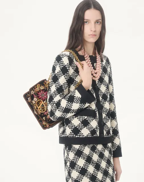 Сумка через плечо Valentino Garavani Vain с вышивкой