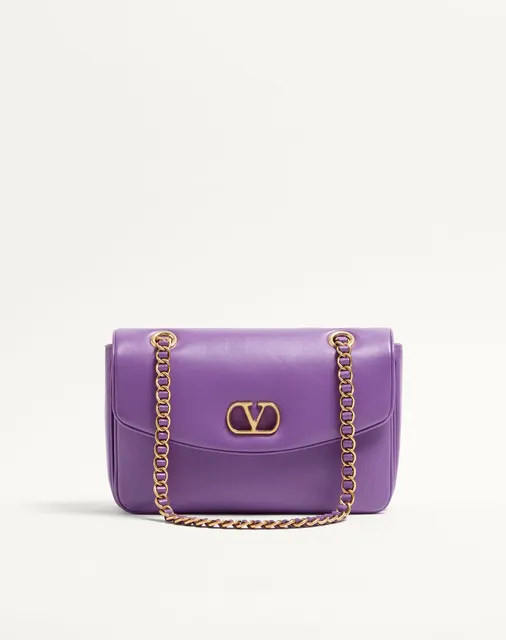 Сумка на цепочке среднего размера Valentino Garavani Djuna из кожи наппа