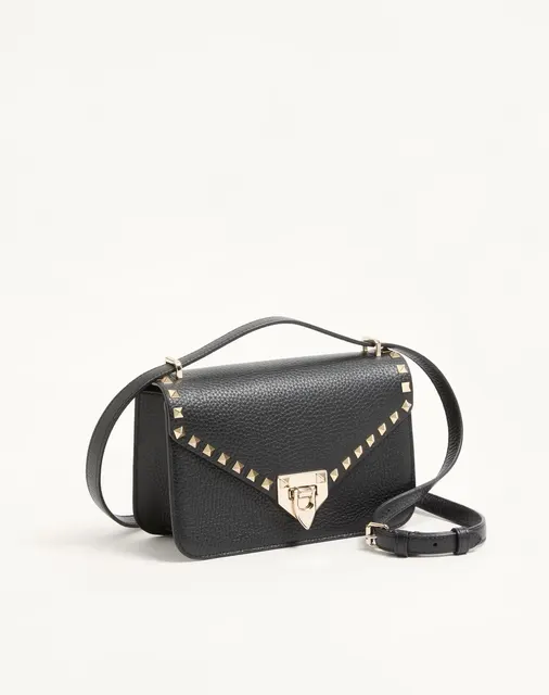 Маленькая сумка через плечо Valentino Garavani Rockstud из зернистой телячьей кожи