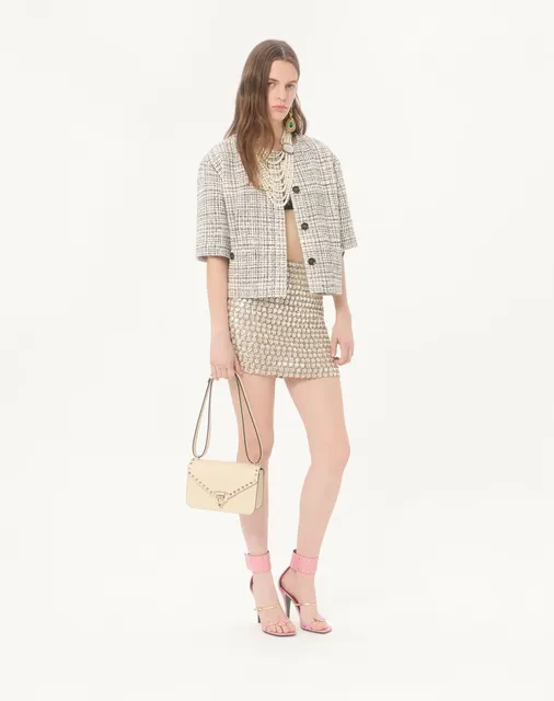 Маленькая сумка через плечо Valentino Garavani Rockstud из зернистой телячьей кожи