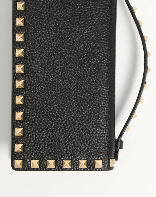 Кошелёк на цепочке Rockstud из зернистой телячьей кожи