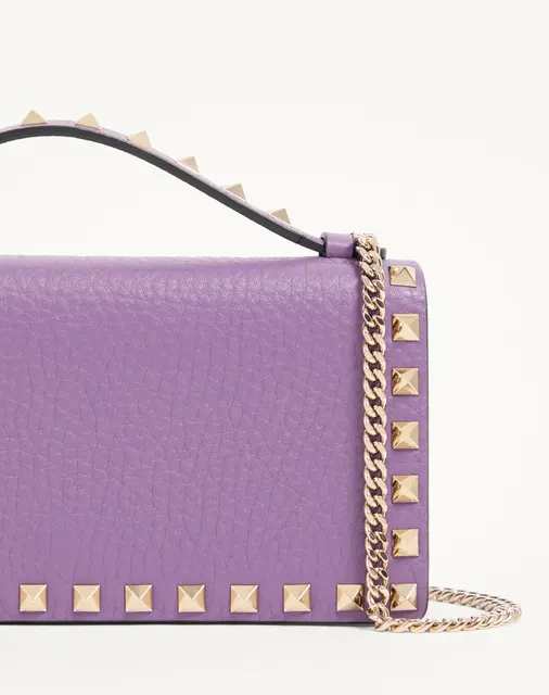Кошелёк на цепочке Rockstud из зернистой телячьей кожи