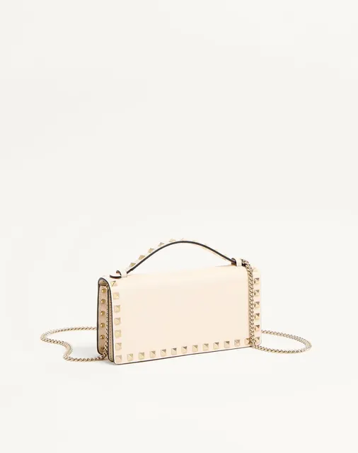 Кошелёк на цепочке Rockstud из зернистой телячьей кожи